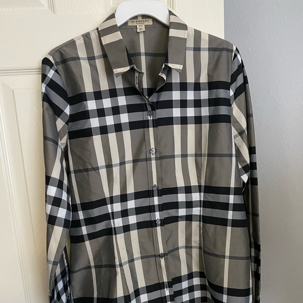 Burberry women’s shirt